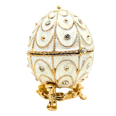 Exkluzívna kovová šperkovnica vajce Fabergé s kryštálikmi v bielo-zlatej farbe s možnosťou personalizácie gravírovaním