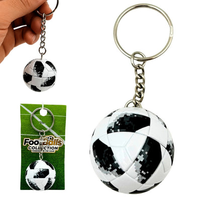 Športový prívesok na kľúče futbalová lopta s personalizovaným gravírovaním