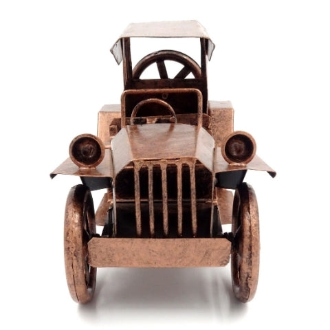 Retro automobil NC1737