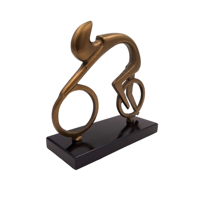 Figúrka cyklistu Cyklista VB26/9 s gravírovaním – elegantný darček pre cyklistu, výška 18 cm, mosadzná a čierna, minimalistická dekorácia do interiéru