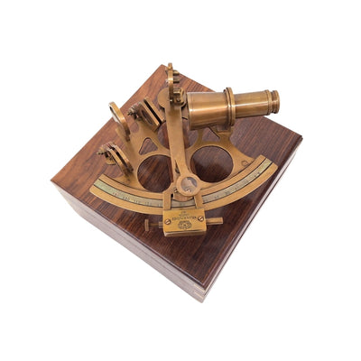 Veľký mosadzný sextant v elegantnej drevenej škatuľke s možnosťou personalizácie gravírovaním