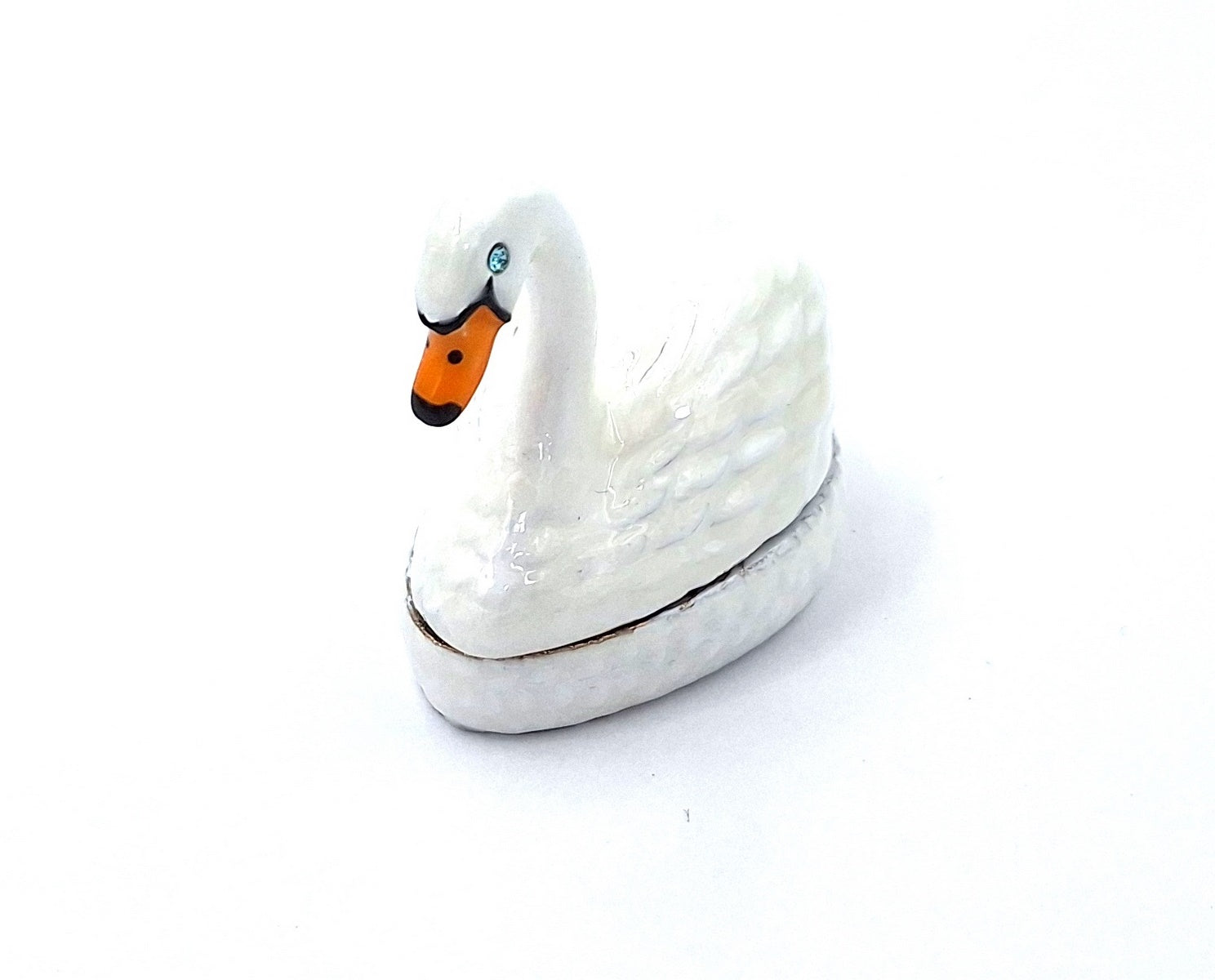 Elegantná kovová darčeková krabička v tvare labute s možnosťou personalizácie gravírovaním, bielo-zlatá, ideálna na uchovávanie šperkov - Rozmery 5x3.7x2.7 cm