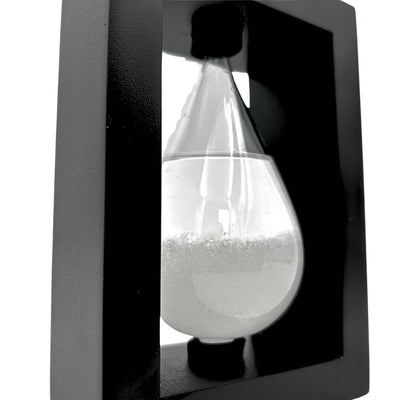 Búrkový barometer Fitzroya v drevenom ráme – kvapka Storm Glass s možnosťou personalizácie gravírovaním – ideálny darček na každú príležitosť – elegantná meteorologická stanica v modernom štýle s kryštálmi reagujúcimi na zmeny počasia