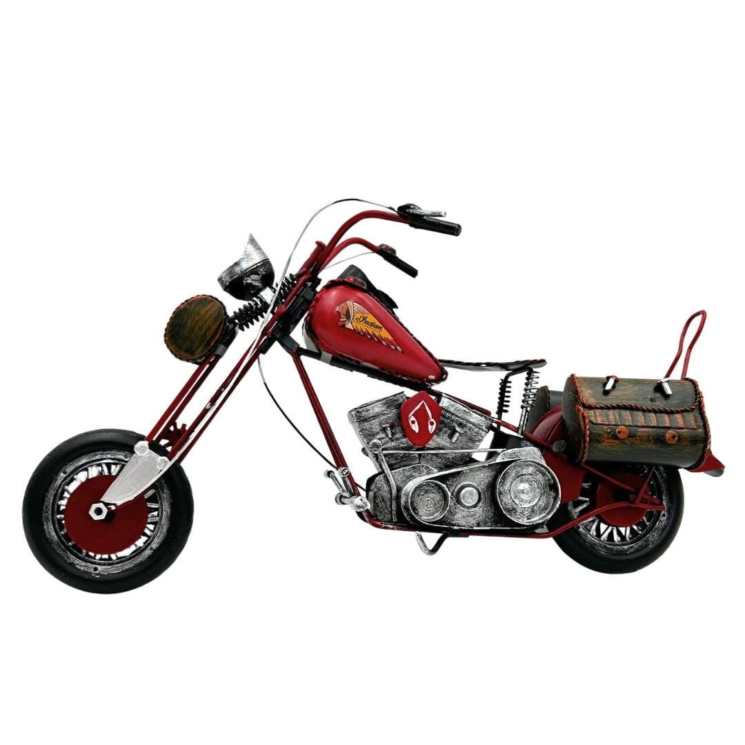 Veľký kovový model klasického motocykla chopper v červenej farbe s možnosťou personalizácie gravírovaním