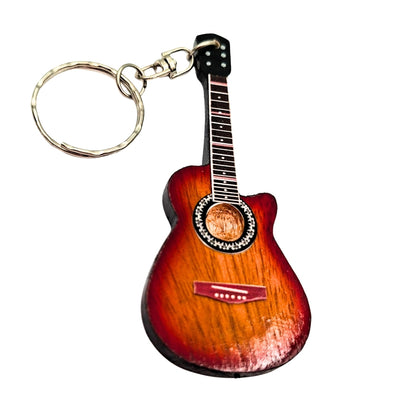 Drevený prívesok na kľúče akustická gitara s personalizovaným gravírovaním