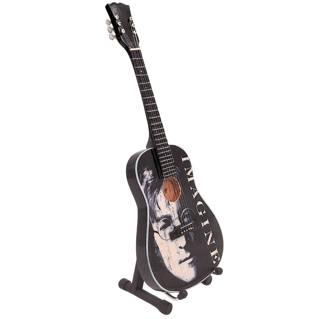 Mini dekoratívna gitara Johna Lennona The Beatles 24 cm s personalizovaným gravírovaním