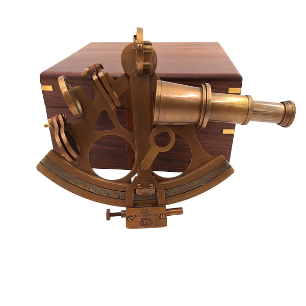 Veľký mosadzný sextant v elegantnej drevenej škatuľke s možnosťou personalizácie gravírovaním