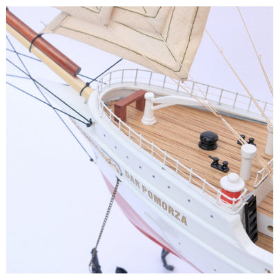 Ekskluzywny model żaglowca Dar Pomorza 82 cm z możliwością personalizacji grawerem