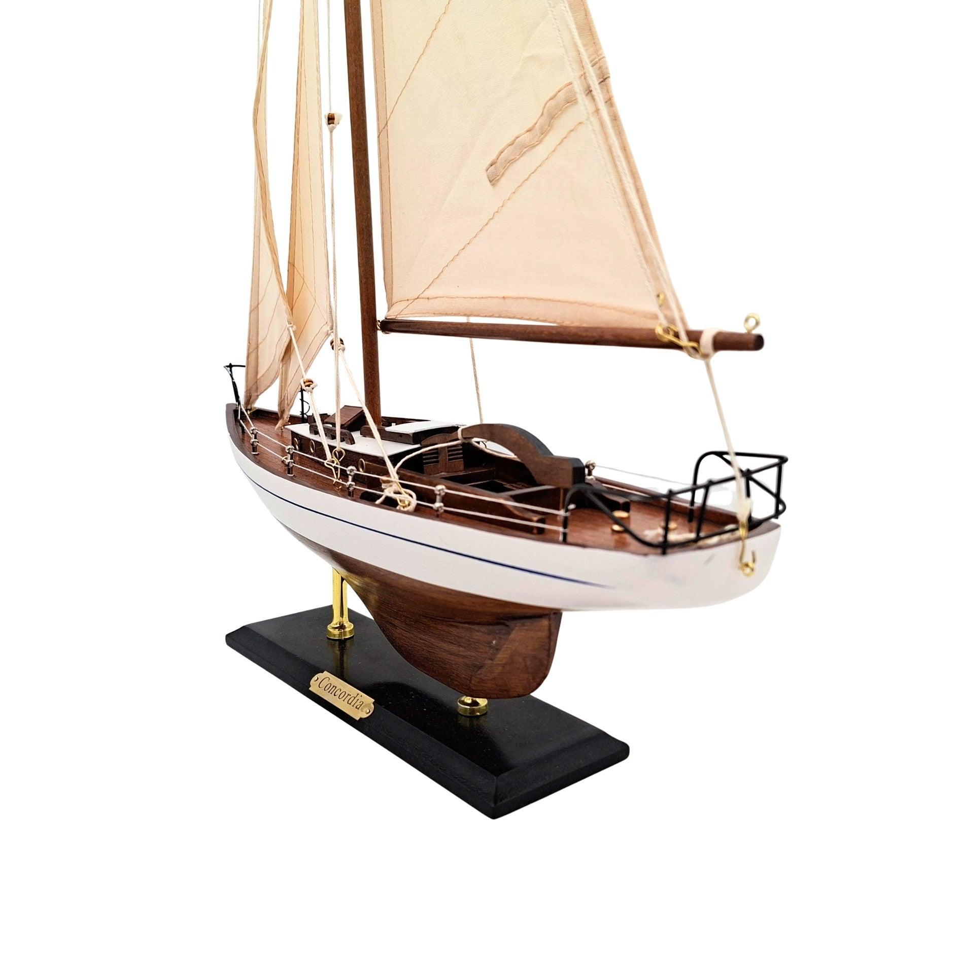 Model plachetnice 66 cm s možnosťou personalizácie gravírovaním
