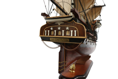 Exkluzívny veľký model plachetnice USS Constitution 100cm s možnosťou personalizácie gravírovaním