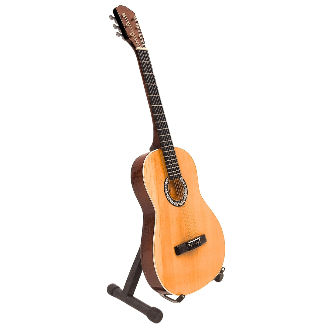 Mini klasická gitara s gravírovaním - drevená mahagónová dekorácia 25 cm