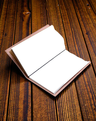 My Bucket List Journal – ręcznie wykonany skórzany notatnik brązowy 22 × 12 × 1,5 cm, 80 stron