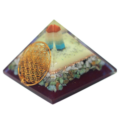 Lrg Organite Pyramid 70mm z symbolem kwiatu życia