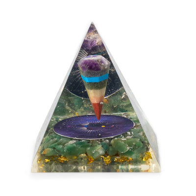 Stredná orgonitová pyramída s kyvadlom a zelenými úlomkami avanturínu 7x6 cm