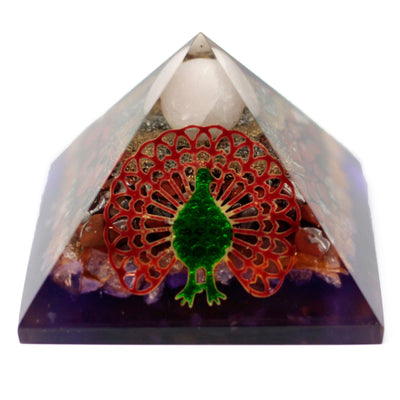 Orgonitová pyramída 70mm - páv vo viacfarebnom dizajne z drahých kameňov a medi