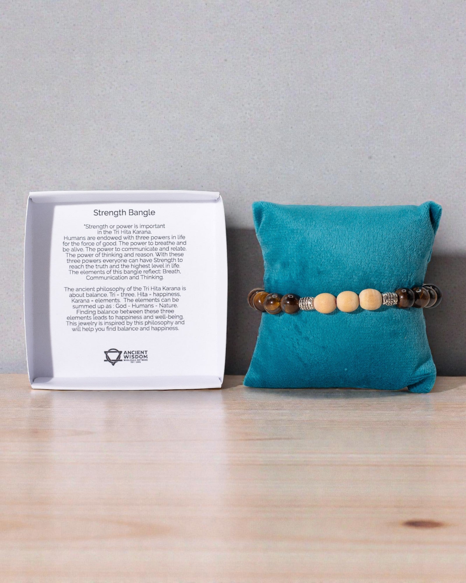 TriHita Sila Zeme – náramok sily a stability z Bali