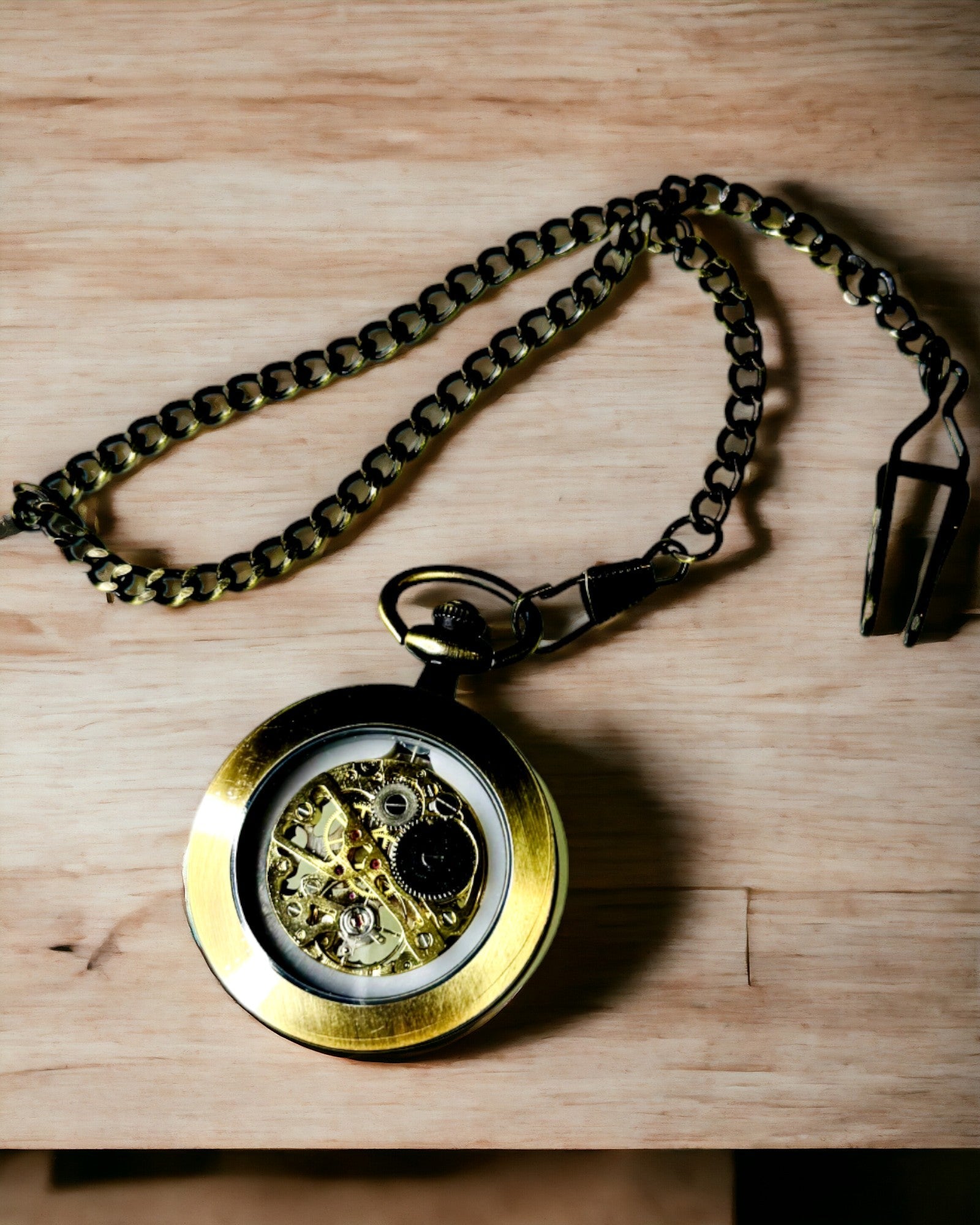 Retro vreckové hodinky – mechanické, farba brúsené zlato s čiernou, luxusné, vodotesné, poloautomatické, personalizácia s gravírovaním