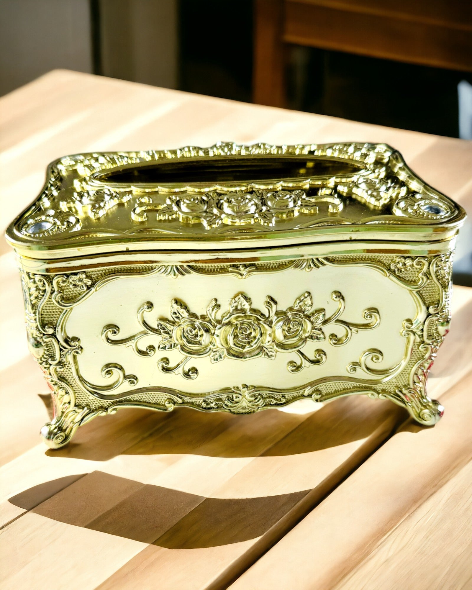 Elegantná krabička na vreckovky s reliéfnymi kvetmi - Kontajner na servítky