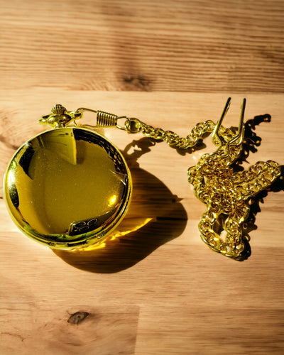 Klasické vreckové mechanické hodinky s dvojitým krytom, manuálne, zlatá farba, s gravírovaním