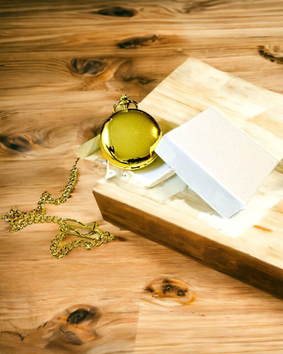 Klasické vreckové mechanické hodinky s dvojitým krytom, manuálne, zlatá farba, s gravírovaním