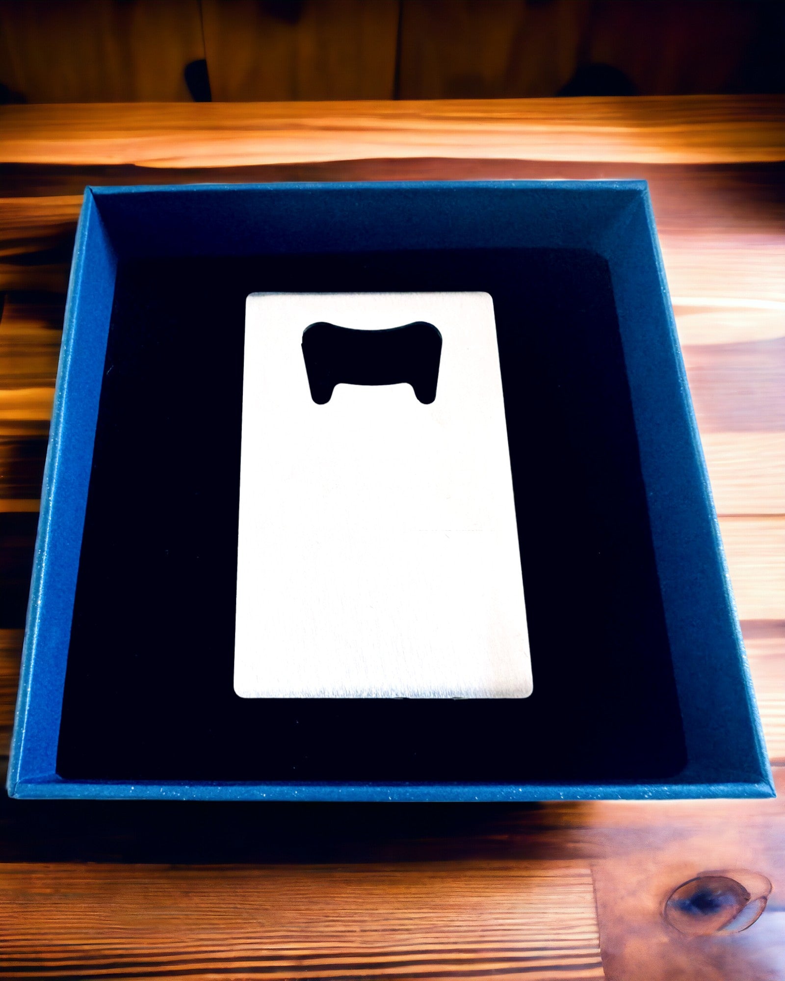 Otvarák na fľaše z nehrdzavejúcej ocele - Elegantný a praktický gadget - personalizácia gravírovaním