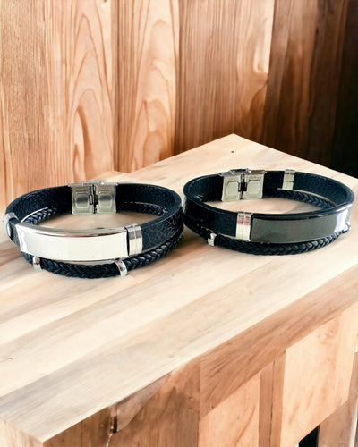 Pánsky náramok z PU kože a nehrdzavejúcej ocele s možnosťou gravírovania – Dostupný v dvoch farebných variantoch