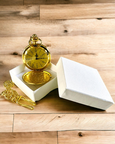 Vreckové hodinky zlatej farby v retro štýle s možnosťou gravírovania