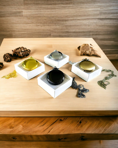 Vreckové hodinky v zlatej farbe v retro štýle s možnosťou gravírovania