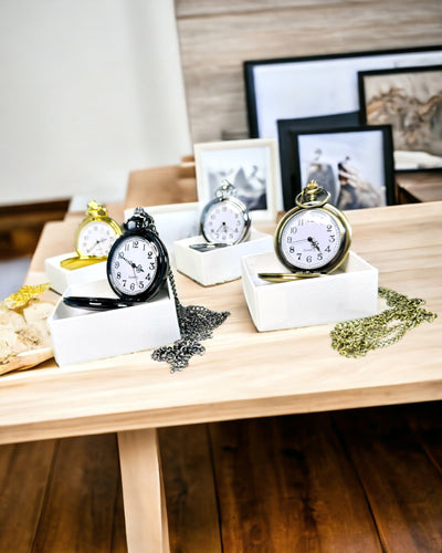 Vreckové hodinky v retro štýle s možnosťou personalizácie - brúsené zlato