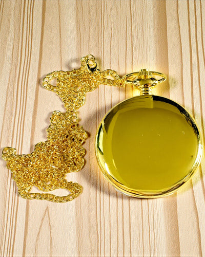 Vreckové hodinky v zlatej farbe v retro štýle s možnosťou gravírovania