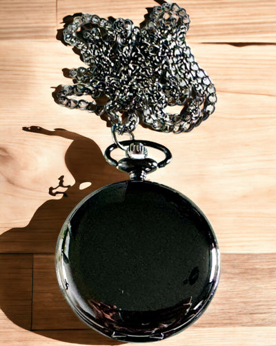 Čierne vreckové hodinky "Klasická elegancia" s možnosťou gravírovania