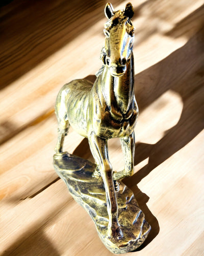 Soška Koňa v Cvale zo Živice s Možnosťou Gravírovania