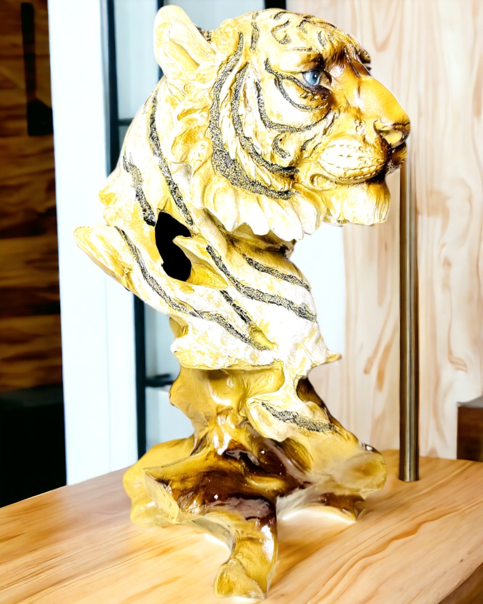 Statuetka "Tygrys Kráľ Džungle" s Možnosťou Gravírovania, figúrka 29 cm výšky, dekorácia na darček