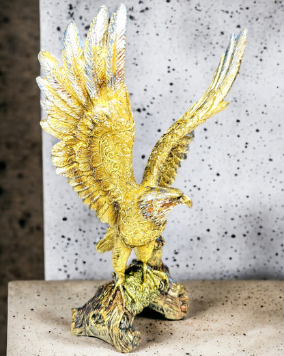 Statuetka "Zlatý orol" s možnosťou personalizácie - Dekorácia zo živice