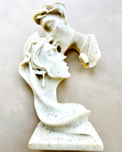 Figúrka "Elegancia v Kameni" farba biela - 13,5 cm výška, Dekoratívna s Možnosťou Gravírovania