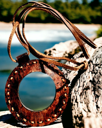 Indický artefakt lupa, kožená, ručne vyrobená - možnosť personalizácie gravírovaním