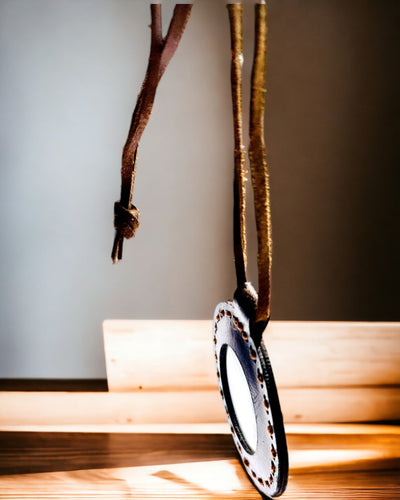 Indický artefakt lupa, kožená, ručne vyrobená - možnosť personalizácie gravírovaním