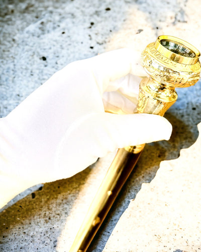 Kompasso Black - Palica na prechádzky - Drevená Ručne Vyrezávaná - Exkluzívna Edícia s Možnosťou Gravírovania