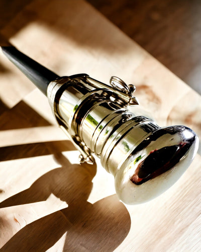 PALICA NA CHODENIE S DRŽADLOM S FUNKCIOU ĎALEKOHĽADU – ELEGANTNÁ A MODERNÁ, 95 CM - kapitánsky "Navigator's Crest"