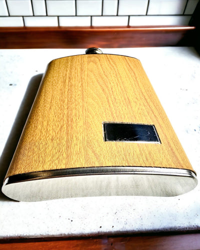 Drevená sada "Piersiówka Elegance" s možnosťou personalizácie gravírovaním