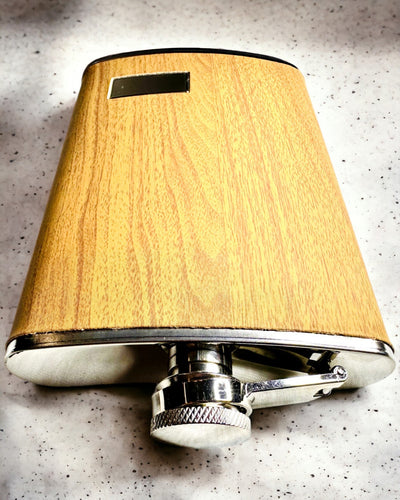 Drevená sada "Piersiówka Elegance" s možnosťou personalizácie gravírovaním