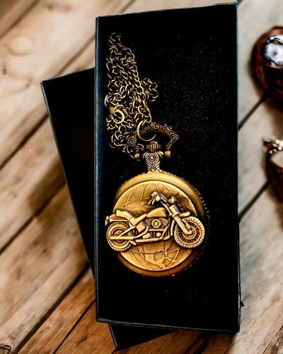 Vreckové hodinky "Motocyklový elegán" – Gravírovanie
