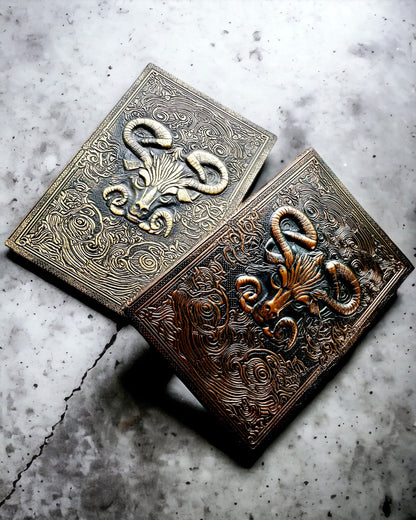 Magický Notes, zápisník "Boski Byk" - Elegantná a Výnimočná Papiernictvo, personalizácia gravírovaním