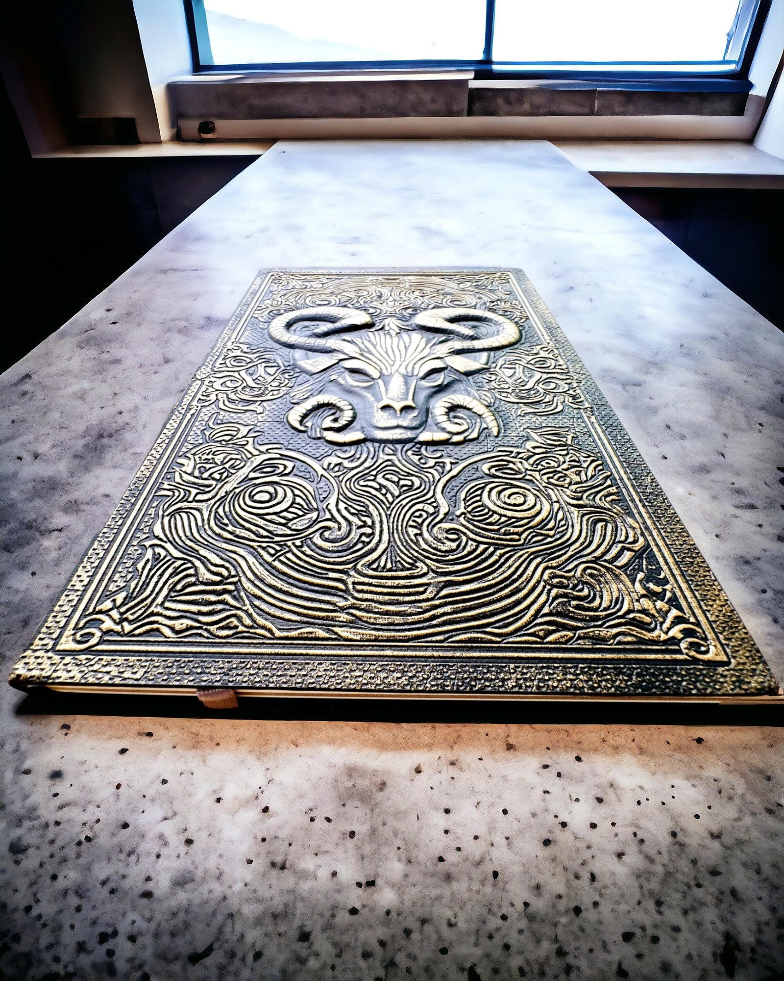 Magický Notes, zápisník "Boski Byk" - Elegantná a Výnimočná Papiernictvo, personalizácia gravírovaním