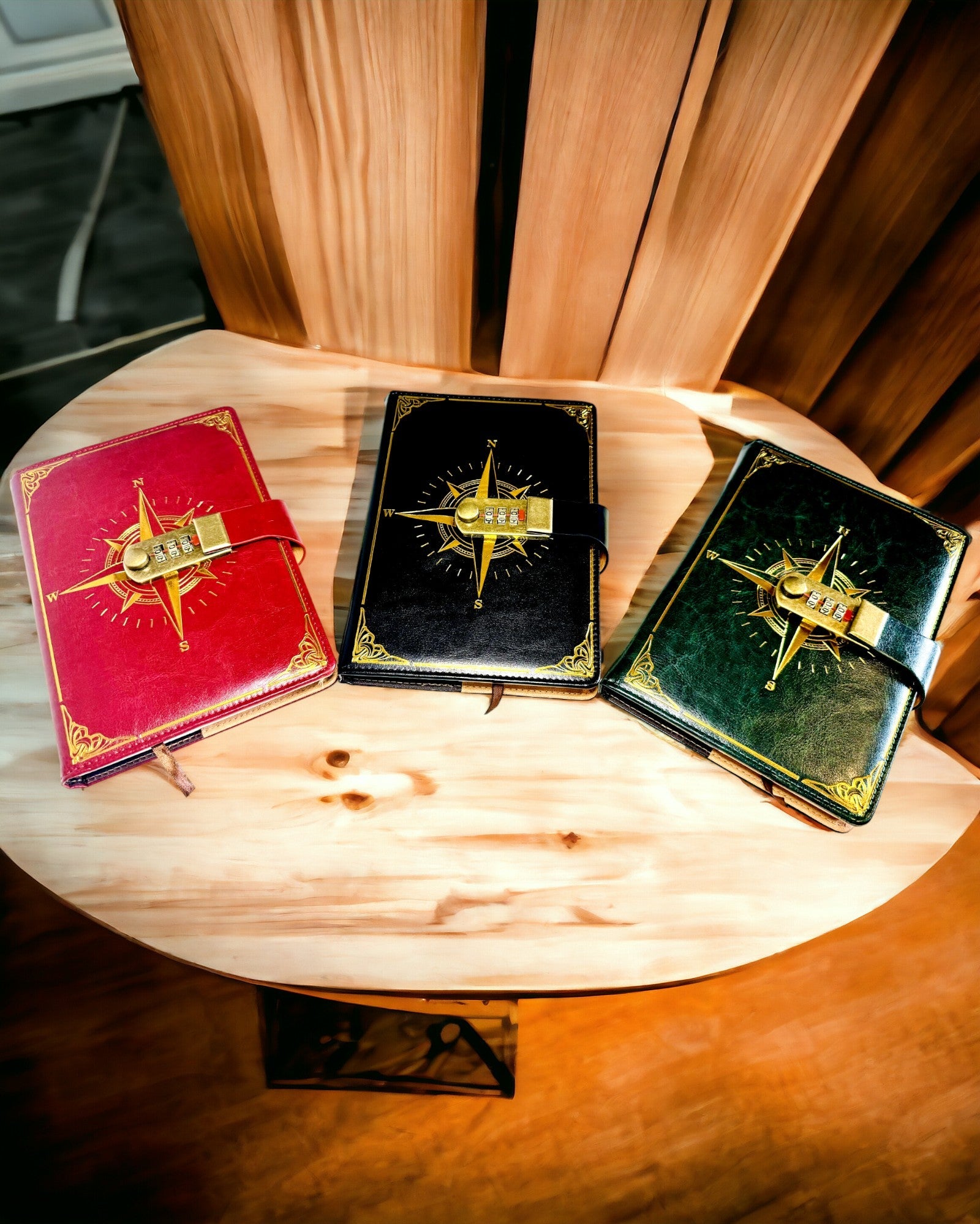 Prémiový zápisník s číselným zámkom A5 - Vintage štýl s kompasom, japonský dizajn, papierenské potreby pre študentov a podnikanie. Personalizácia gravírovaním