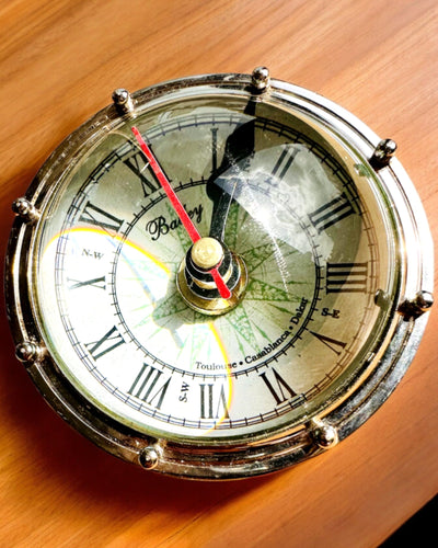 Bailey Compass Clock - Elegantné hodiny s motívom kompasu s možnosťou gravírovania