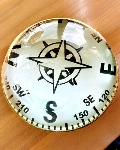 Bailey Compass Clock - Elegantné hodiny s motívom kompasu s možnosťou gravírovania