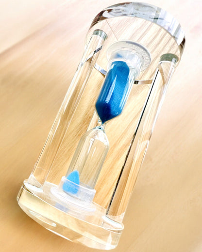 Presýpacie hodiny „Blue Elegance”, 10 cm výška, odmerajú 10 minút času
