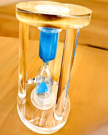 Presýpacie hodiny „Blue Elegance”, 10 cm výška, odmerajú 10 minút času
