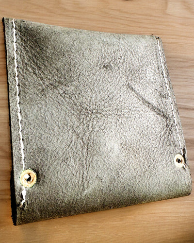 Puzdro na vreckové hodinky alebo kompas Cestovateľ - možnosť personalizácie gravírovaním